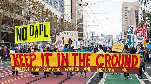Standing with Standing Rock, SF Nov 2016; Pax Ahimsa Gethen, CC BY-SA 4.0 , via Wikimedia Commons